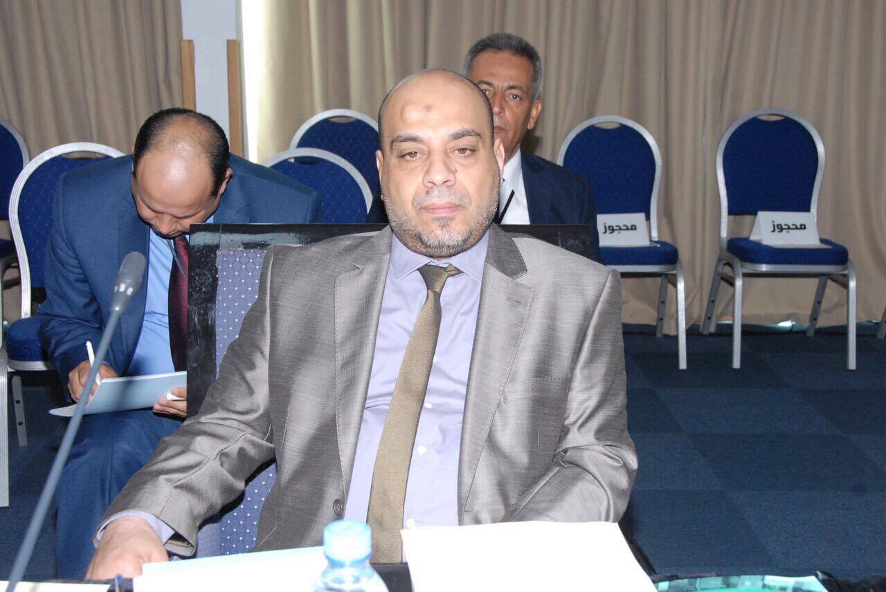 وزير الاقتصاد و الصناعة بالحكومة الليبية المؤقتة منير عصر 