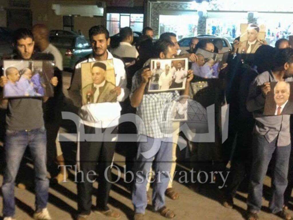 جانب من وقفة إحتجاجية فى مدينة الجميل تطالب بالافراج عن السجناء السياسيين - 24 يونيو 2016 ( المرصد )