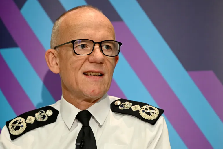 Pressure to dismiss the London Police Chief due to demonstrations in support of Gaza