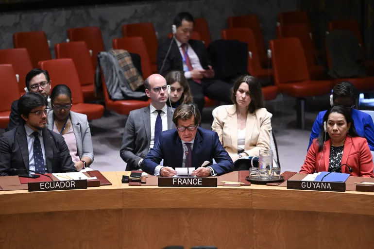 A French draft resolution in the Security Council calls for stopping the war on Gaza