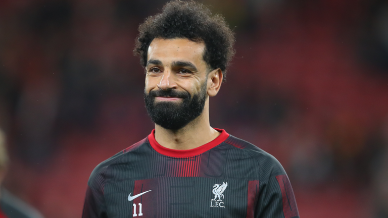 Liverpool’s account described him as a “client”… Salah raises controversy with an unusual appearance (photos)