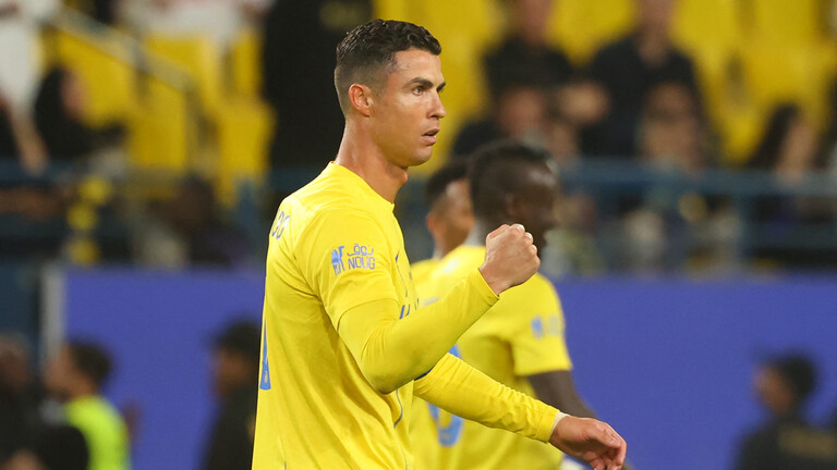 Ronaldo brings a surprise to the Saudi street