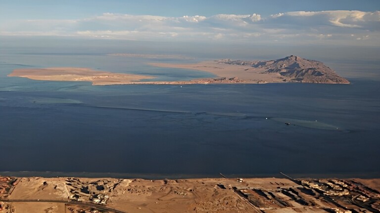 Egypt.. A tempting Saudi offer to acquire land near Tiran and Sanafir