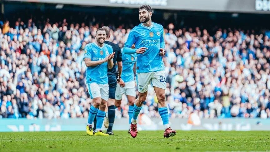 Manchester City temporarily takes the lead in the English Premier League