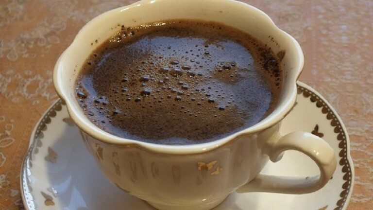 A doctor explains the benefits and harms of morning coffee