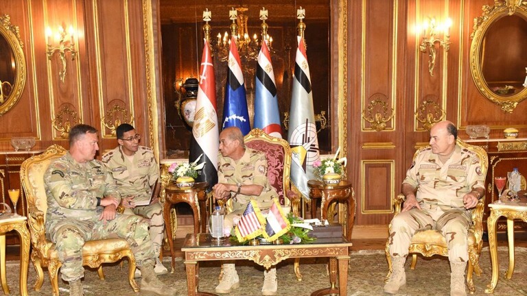 The Egyptian Minister of Defense discusses with the Commander of the US Central Command the current crisis in the Gaza Strip