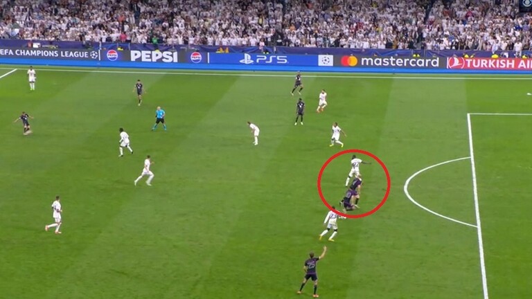 Did Real Madrid beat Bayern Munich with a hasty decision from the referee?