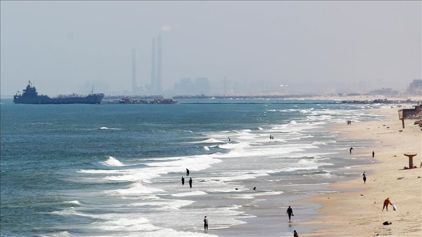 A sea present sweeps away 4 American ships off Gaza