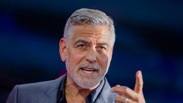 “I’m the son of a journalist.” George Clooney denies “pursuing Russian journalists.”