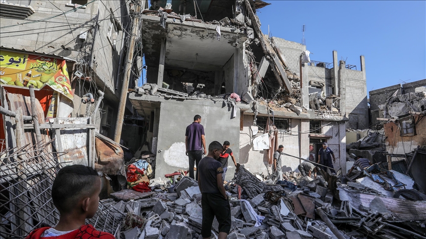 The third day of Eid: useless and wounded in intense Israeli raids on Gaza