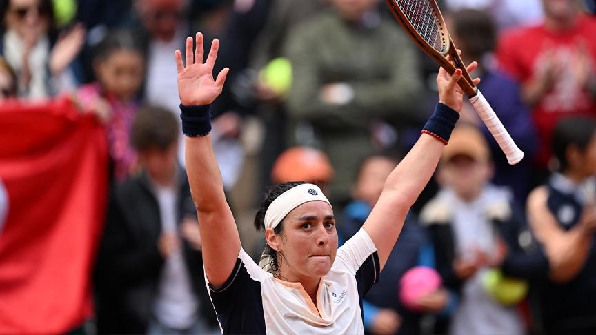 Tennis… Ons Jabeur bids farewell to Roland Garros in entrance of Coco Gauff