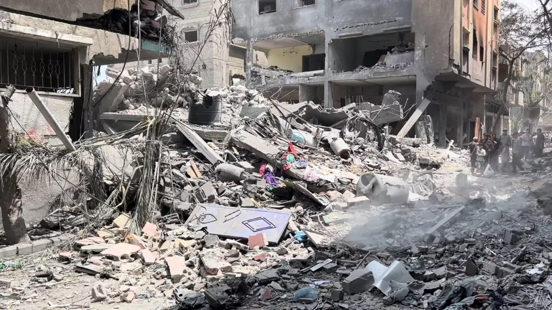 UNRWA calls for independent investigation into Israeli bombing of agency school housing 2,000 displaced people in central Gaza