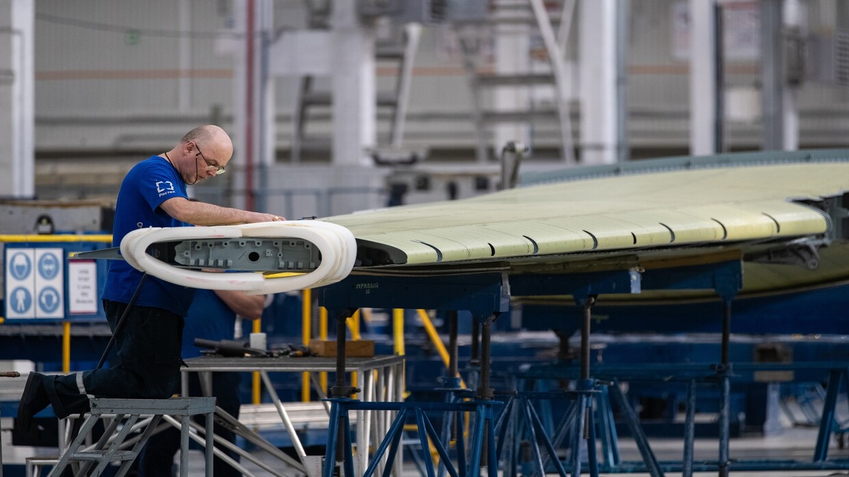 Russia confirms interest in expanding Belarus’ participation in aircraft production