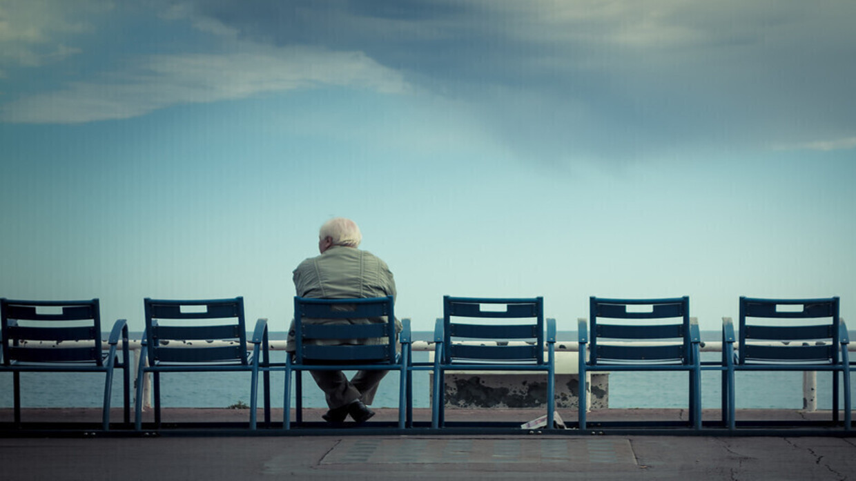 Do you live alone? Beware of 3 serious health conditions caused by loneliness