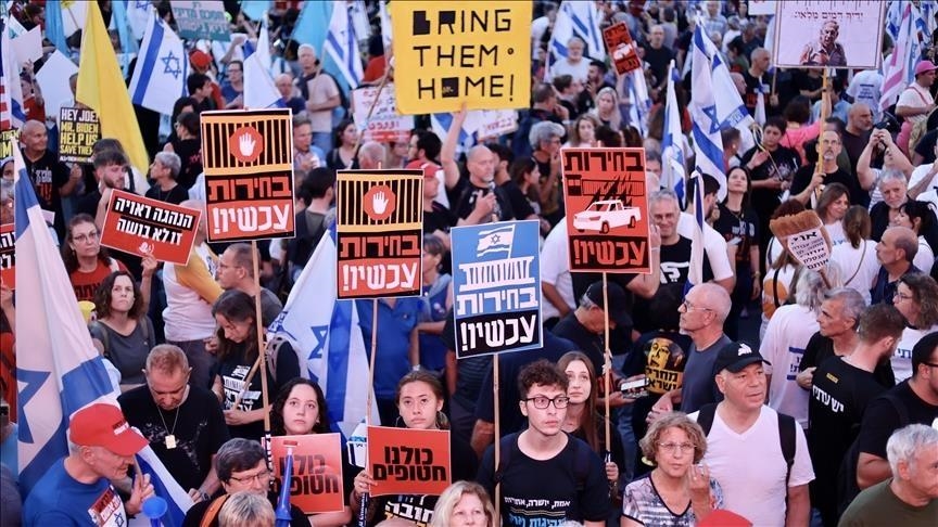 3-day march for families of Israeli prisoners begins from Tel Aviv to Jerusalem