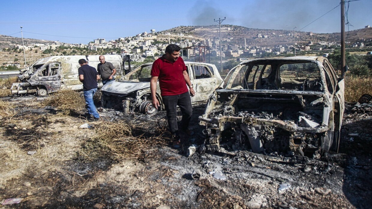 Settlers kill Palestinian, injure others in attack on village east of Qalqilya