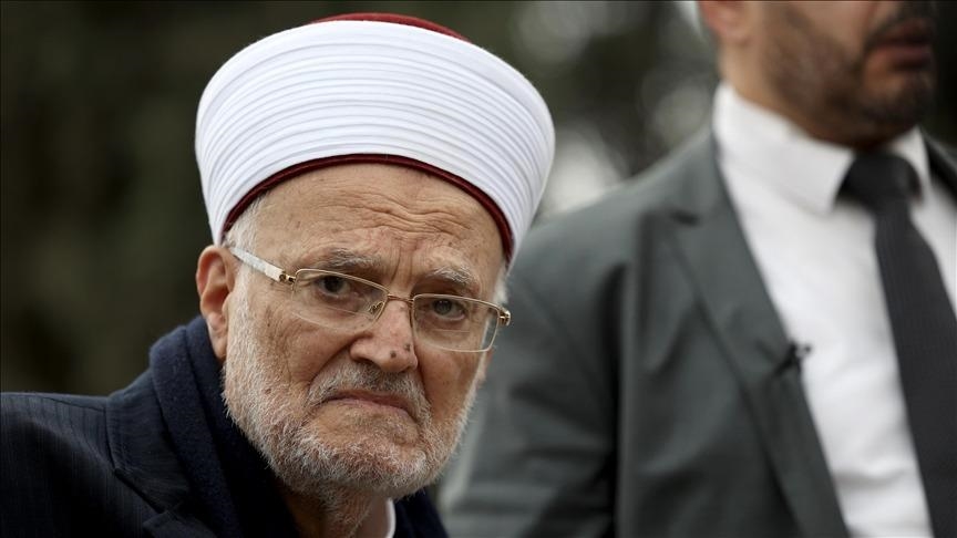 Israel releases Sheikh Ekrima Sabri, bans him from Al-Aqsa until August 8