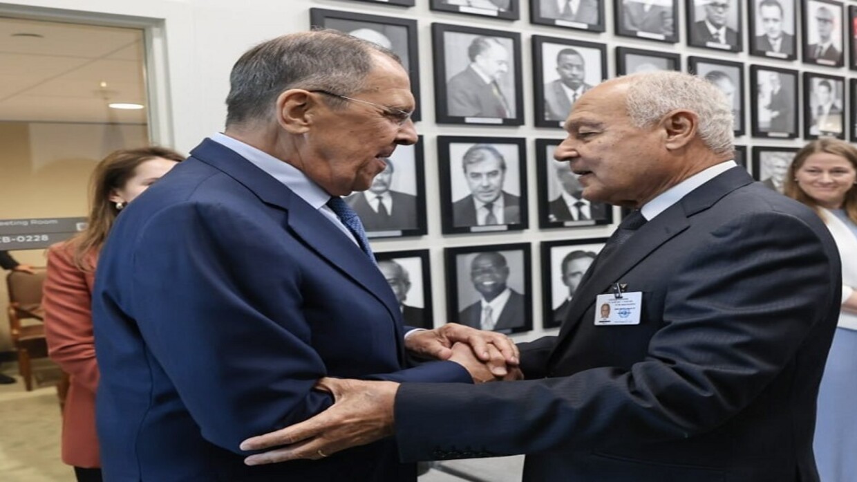 Aboul Gheit and Lavrov discuss developments in the war on Lebanon and Gaza and ways to stop it