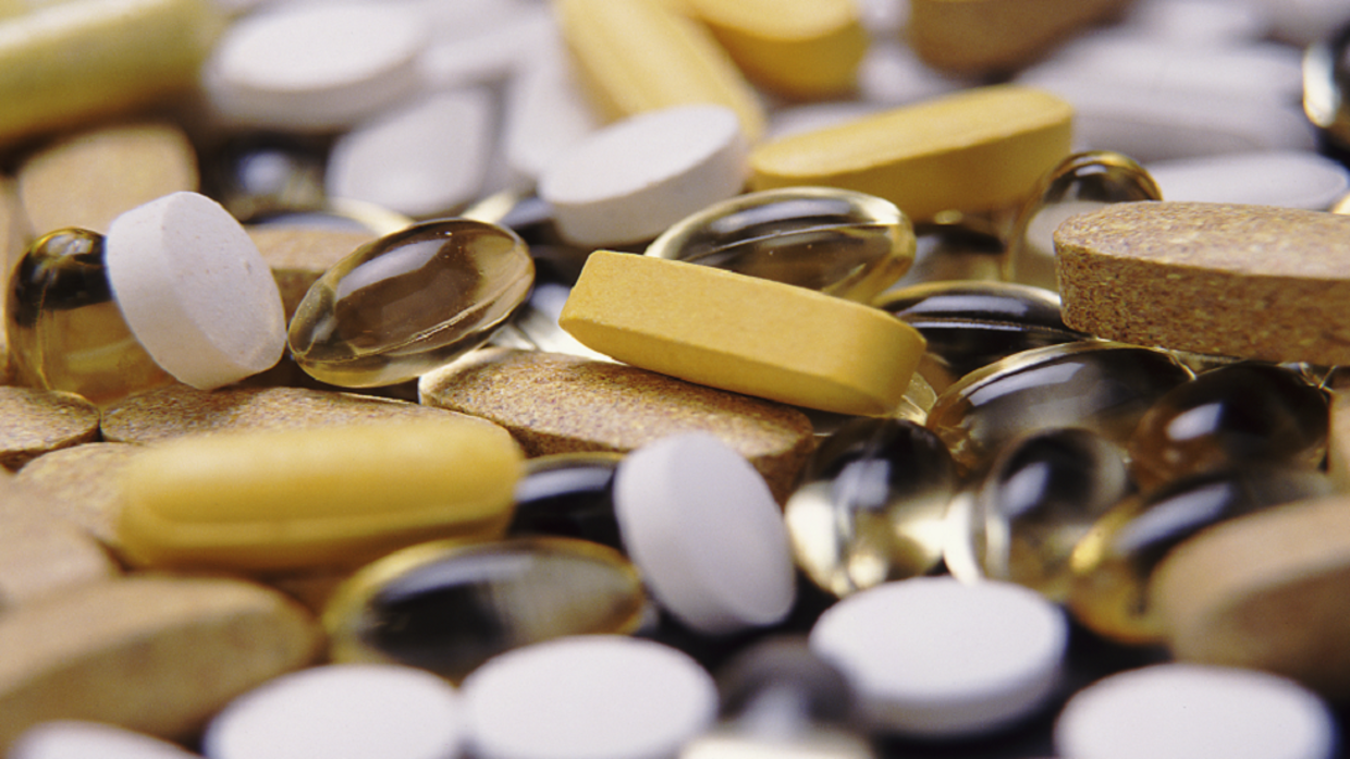 A surprising study disproves the link between daily vitamin supplements and longevity