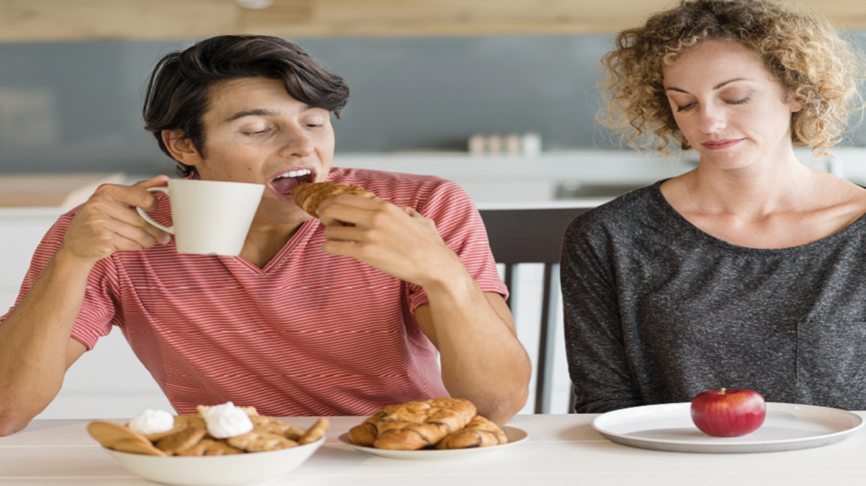 How does gender affect food choices and weight?