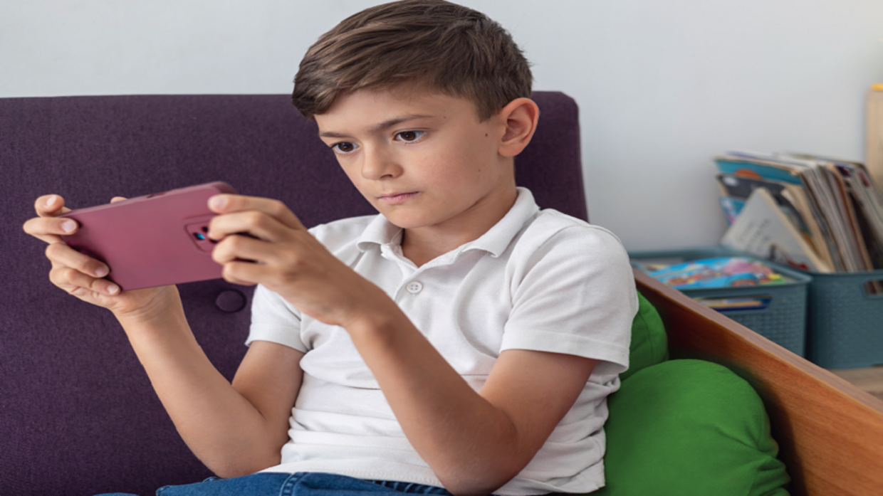 A study links the duration of tablet use to autism in children