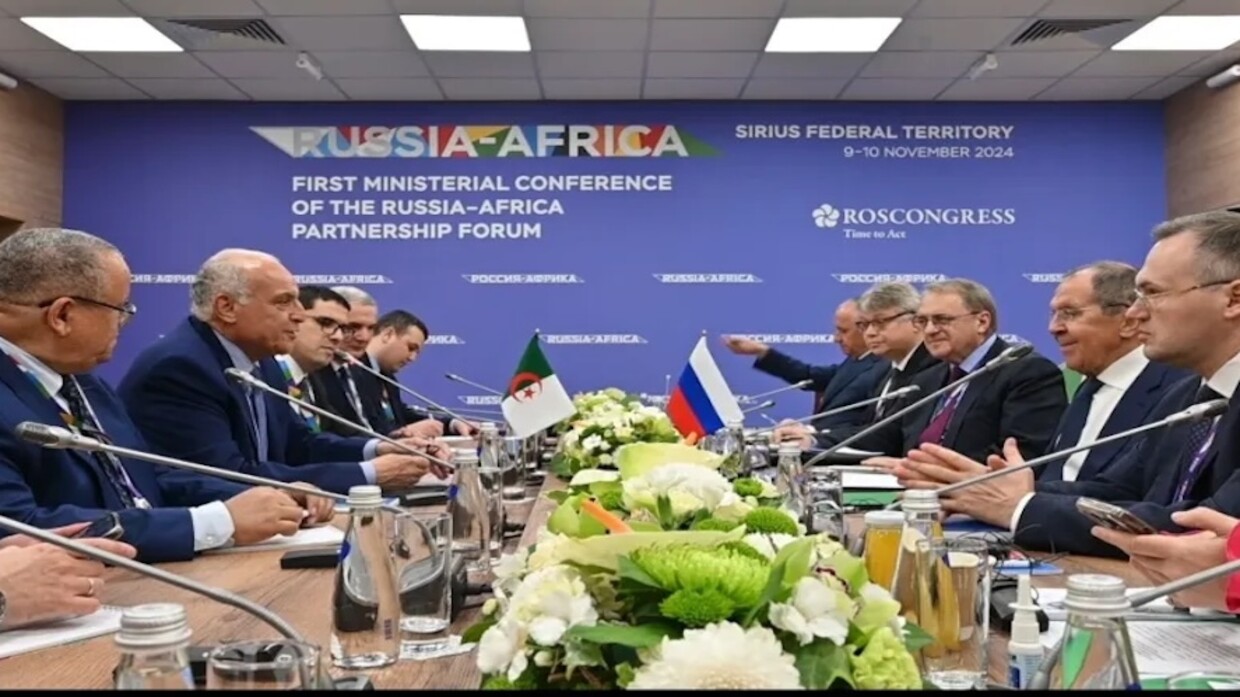 The Algerian Foreign Minister and his Russian counterpart review the reality and prospects of the strategic partnership between the two countries