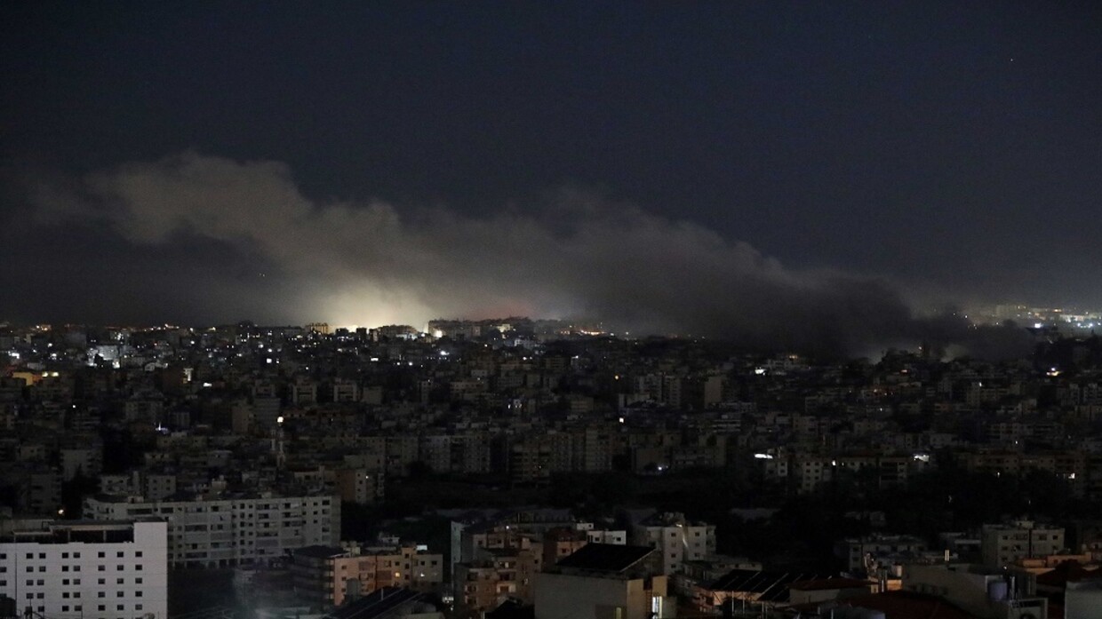 9 people were killed and 34 injured in an Israeli bombing of the city of Tire in southern Lebanon (photos)