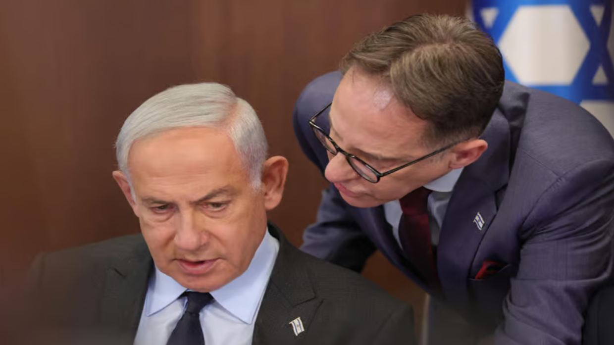 Embarrassing photos put Netanyahu in trouble… New details in the scandal of leaks from the Israeli Prime Minister’s Office