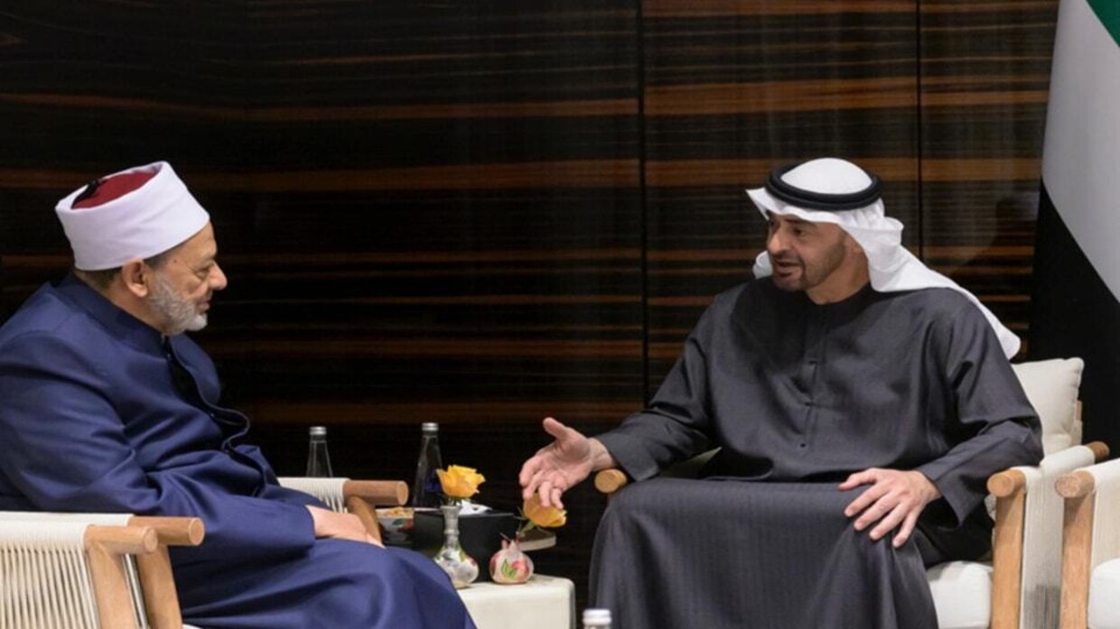 The Emirati President meets the Sheikh of Al-Azhar in Baku