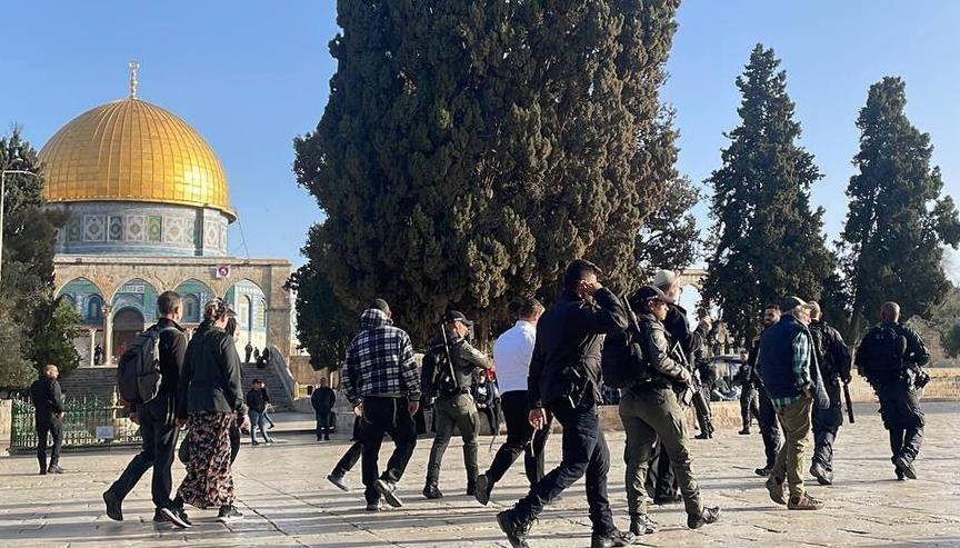 Within a month.. Israel storms Al-Aqsa 23 times and prevents the call to prayer at “Ibrahimi” 95 times