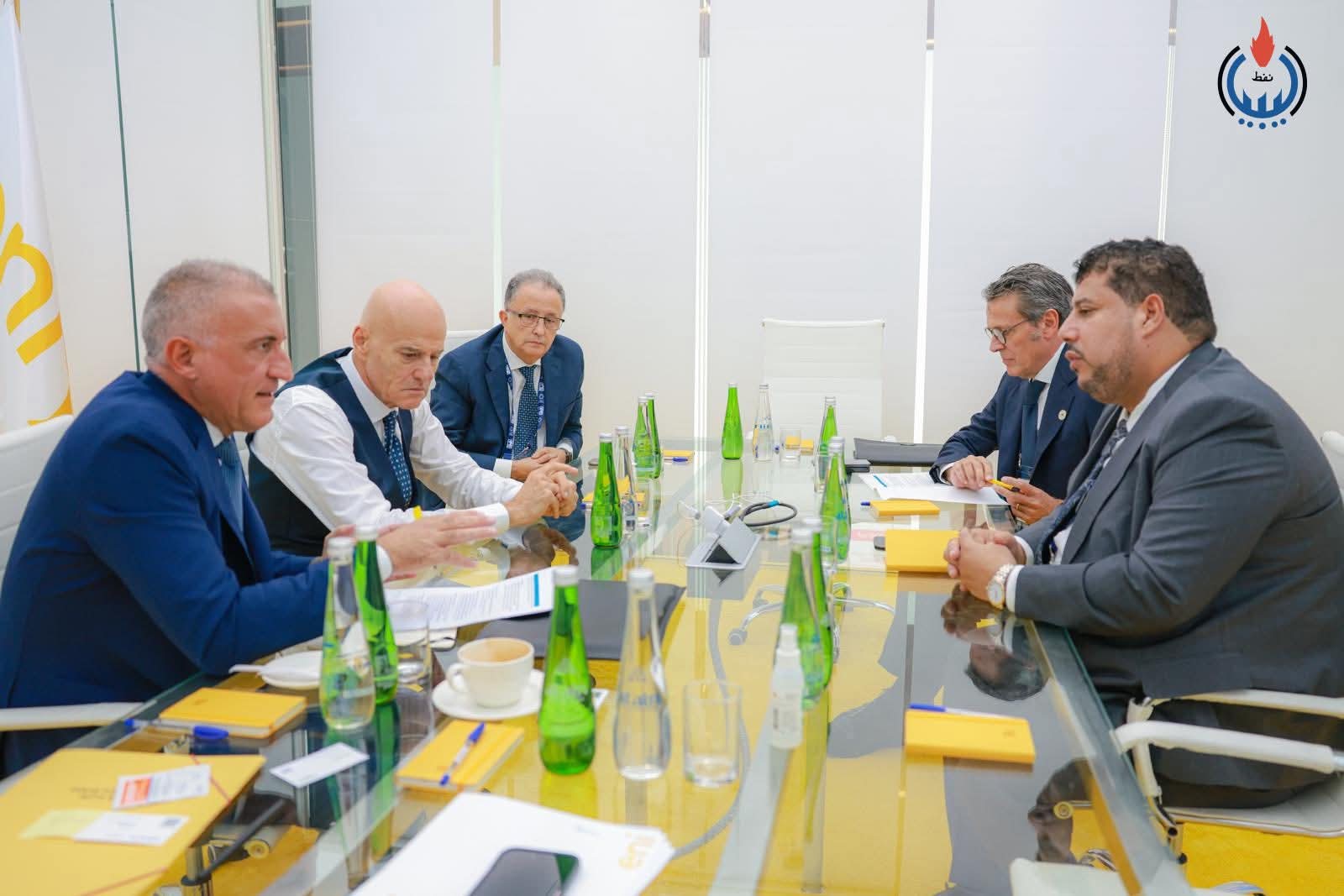 سليمان يبحث مع المدير التنفيذي لشركة إيني تعزيز التعاون في مشاريع الغاز المشتركة