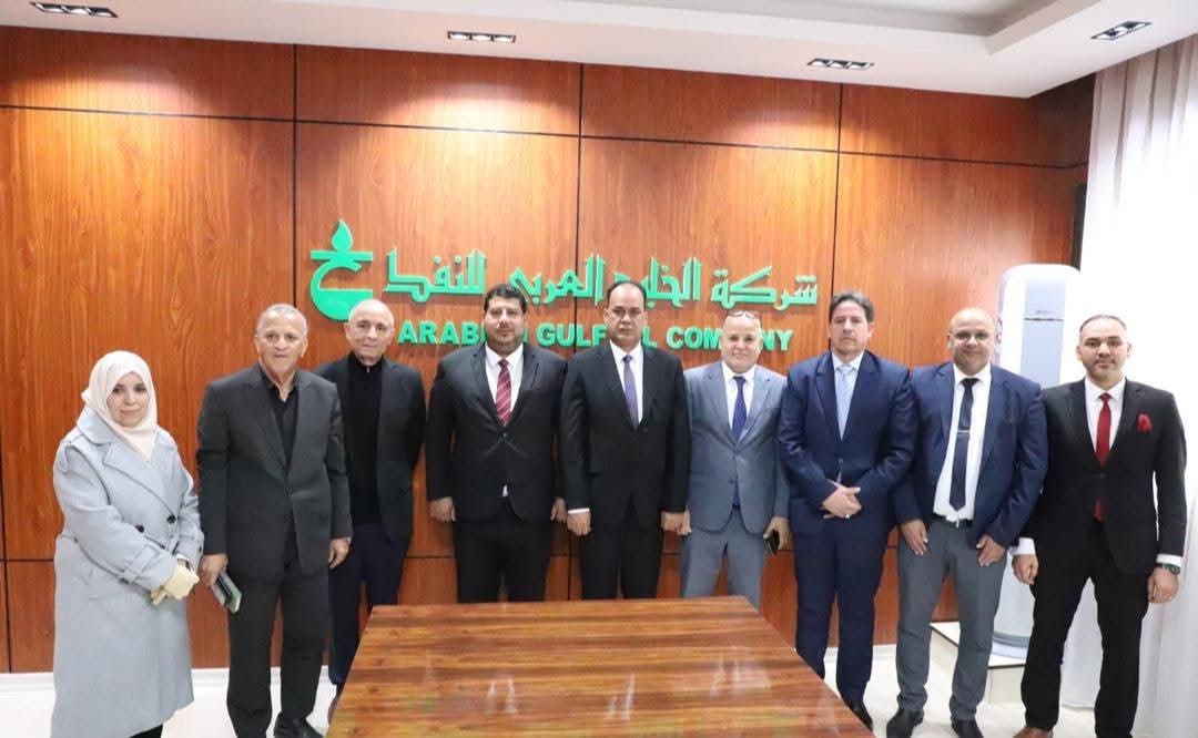 مجلس النواب يناقش مع مؤسسة النفط ملفات المحروقات والمصافي وغياب الميزانية