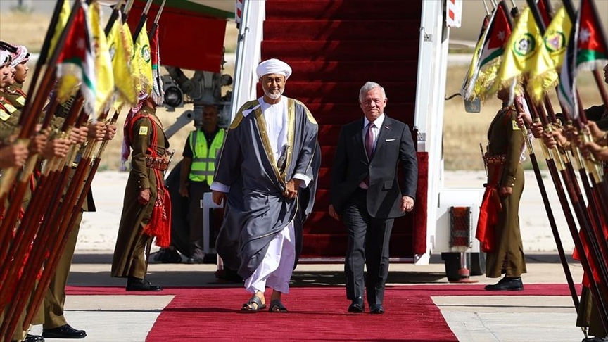 ملك الأردن وسلطان عمان يبحثان خفض التصعيد الإقليمي