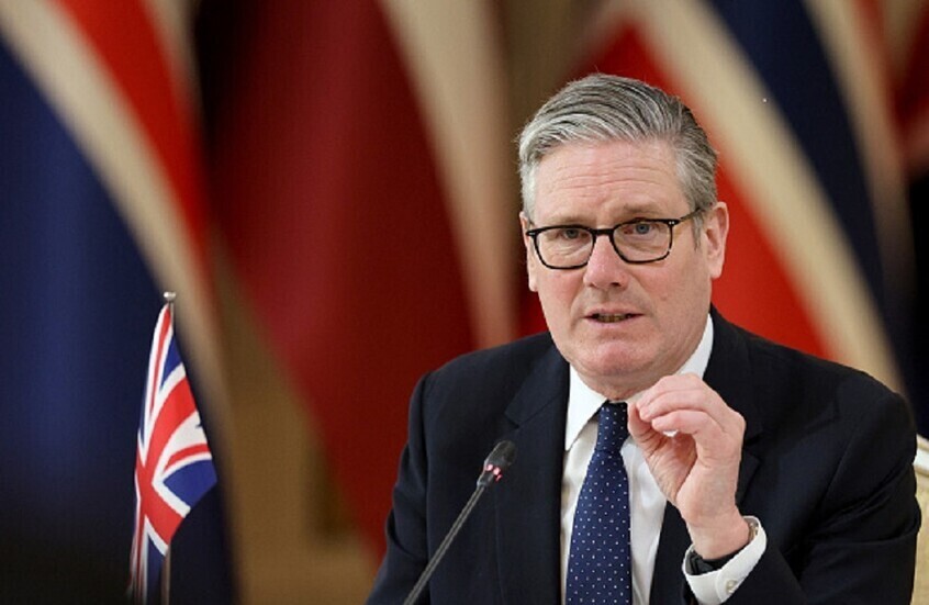 ستارمر يعلن استضافة بريطانيا اجتماعا دوليا لفتح مضيق هرمز ويؤكد التزامات لندن تجاه الناتو