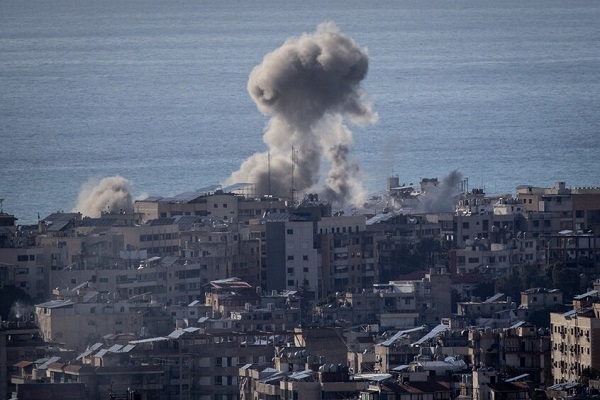 غارات إسرائيلية مكثفة تستهدف الضاحية الجنوبية وجنوب لبنان.. قتلى وعشرات الجرحى