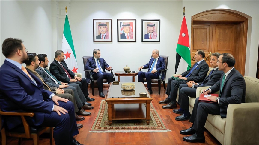 الصفدي والشيباني يبحثان الاعتداءات الإسرائيلية على سوريا