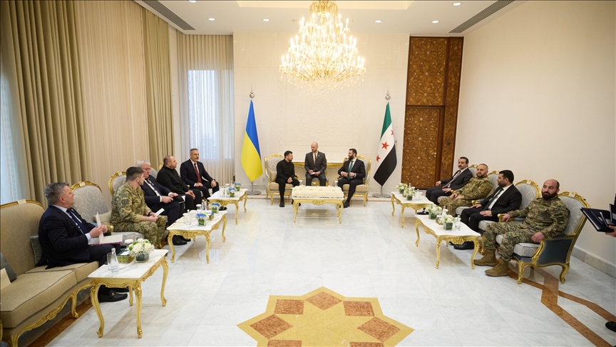 فيدان يجري مباحثات مع الرئيسين السوري والأوكراني في دمشق