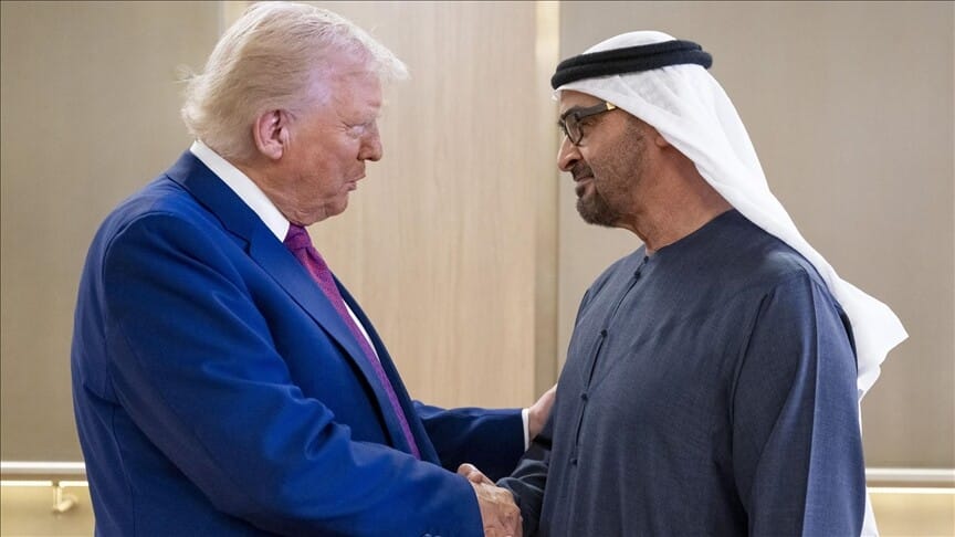 ترامب ورئيس الإمارات يبحثان هاتفيا تطورات المنطقة