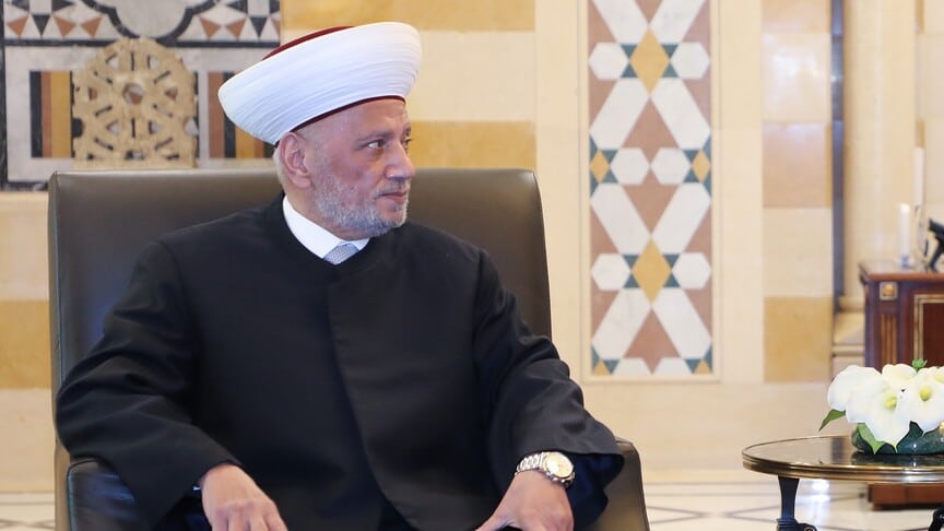 مفتي لبنان يرحب بالتفاوض مع إسرائيل “لوقف النار ولإنهاء الاحتلال”