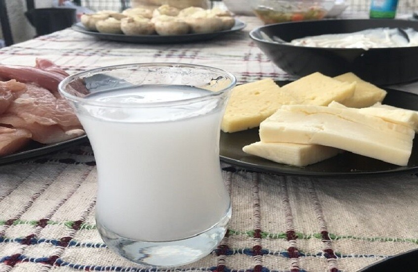 تقنية روسية جديدة لإنتاج الكحول من مصل اللبن