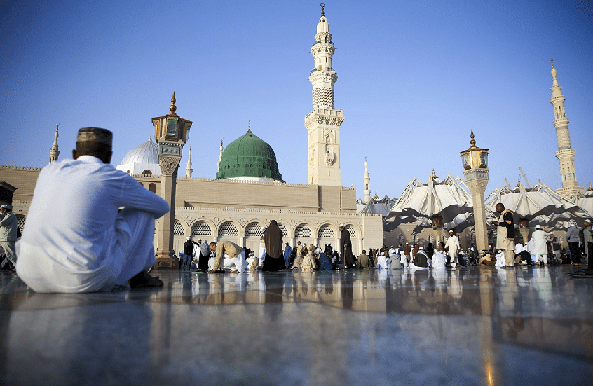 معتمر باكستاني يعود من الموت بعد 14 ثانية