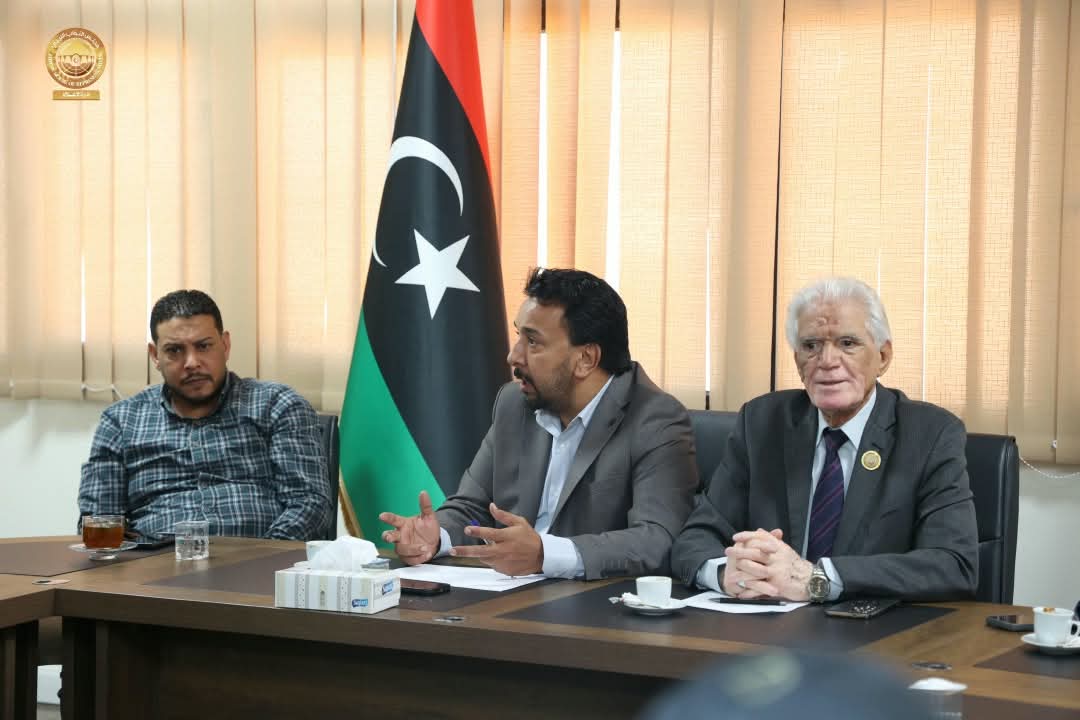 لجنة الصحة النيابية تبحث تعديل مرتبات العاملين والتأمين الصحي